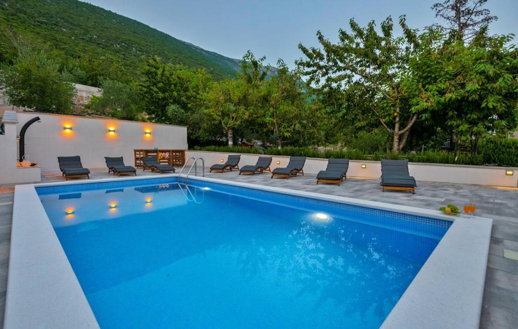 Family Jelavic Apartment Vrgorac